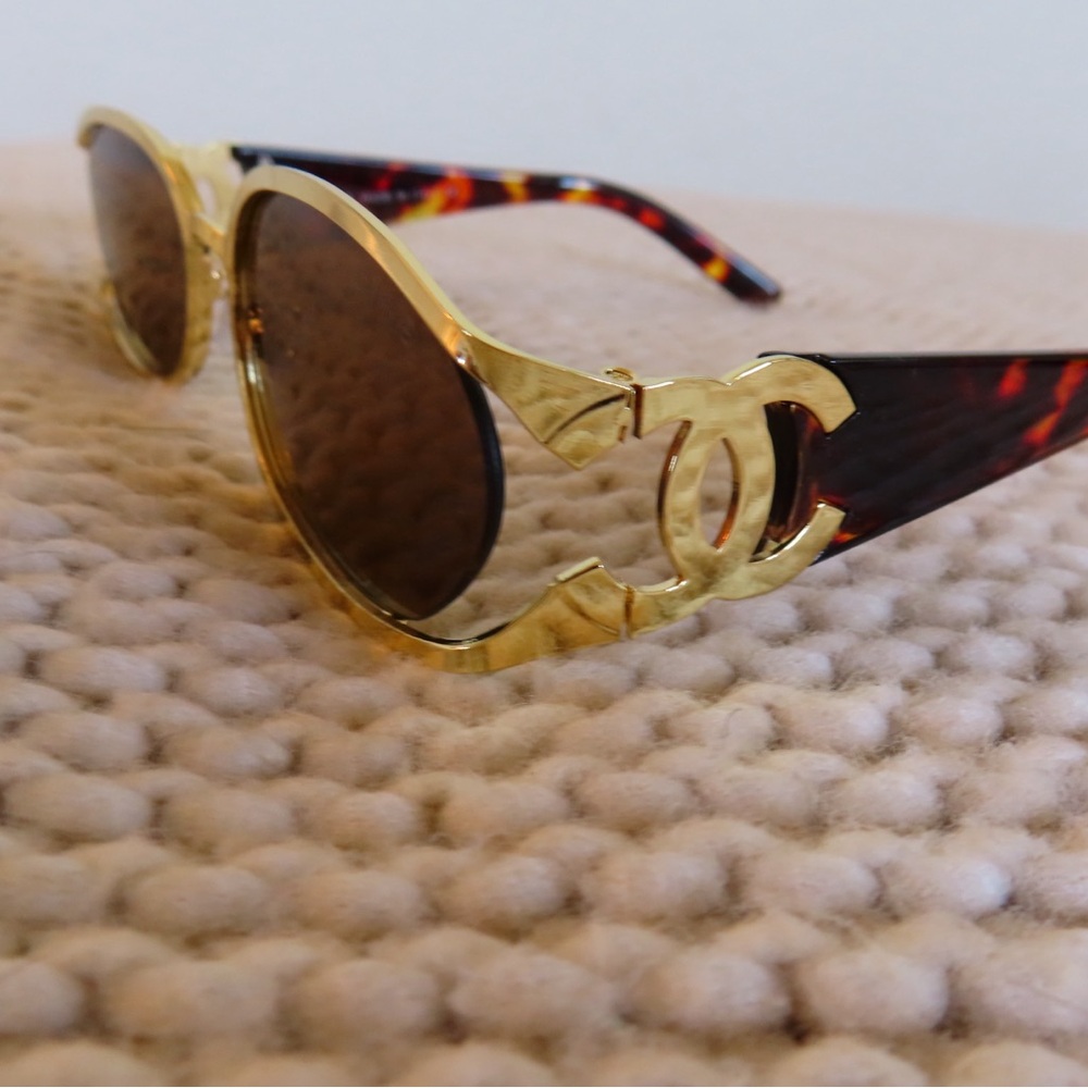 Tortoiseshell and Gold Women's Sunglasses - Picture 2 of 5